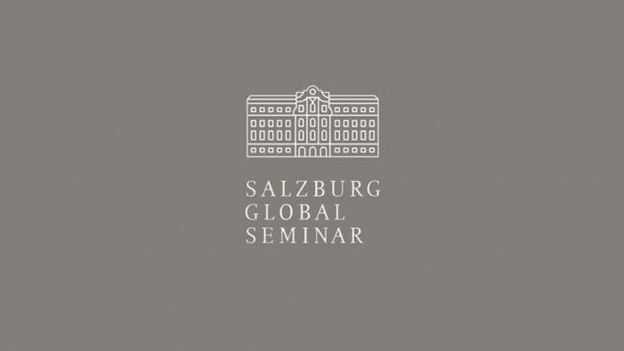 Lores participa no Salzburg Global Seminar, interesado na Pontevedra cidade dos nenos e nenas