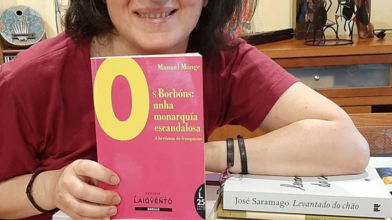 O persoal da Biblioteca Universitaria unironse á celebración do Día do Libro