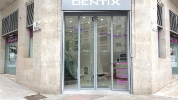 ADICAE agrupa a los afectados por Dentix en Galicia para garantizar sus derechos en el concurso de acreedores y ante las entidades financieras implicadas