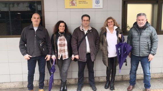 La CEP y Espazo Común Pontevedra reman juntos para mejorar la situación de la Policía Nacional en la ciudad