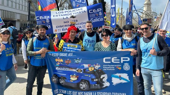 La Malpagá y Lufo las estrellas de la manifestación de 40.000 policías nacionales y guardias civiles en Madrid