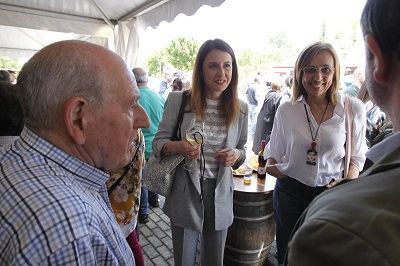 María José Gómez ponen en valor a calidad de las producciones alimentarias gallegas en la XXIX Muestra de Vinos de la Ribeira Sacra de Pantón