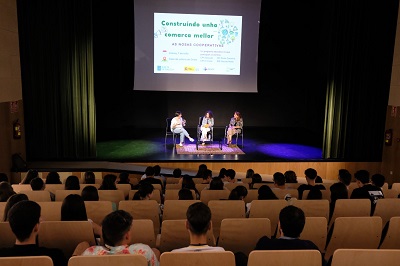 La Xunta pone en valor las cooperativas escolares impulsadas en la comarca de Ordes apostando por la sostenibilidad y por la generación de empleo