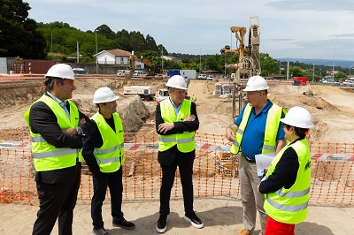 El Consejo de Seguridad Nuclear supervisa en Santiago el avance del Centro de Protonterapia de Galicia, el más adelantado de España