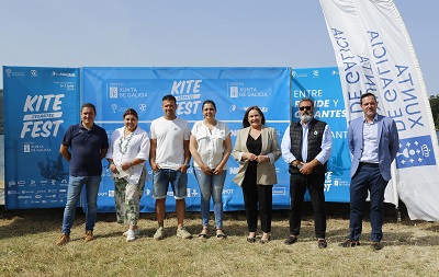 La delegada de la Xunta en Vigo apuesta por consolidar el KiteFest de Cesantes como prueba de referencia internacional del deporte náutico