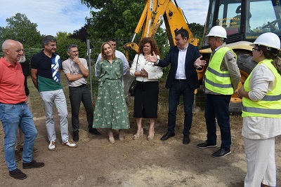 Román Rodríguez supervisa las obras de ampliación del CIFP Vilamarín, que este año suma dos ciclos de FP en la modalidad dual intensiva